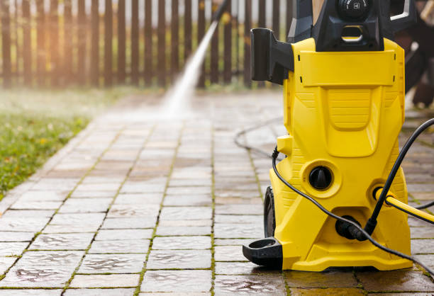 Best Animal Enclosure Cleaning  in Crestwood, IL
